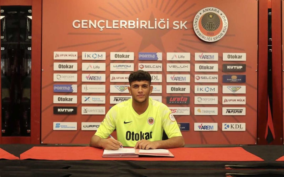 Muhammed Emin Çamlıca profesyonel sözleşme imzaladı